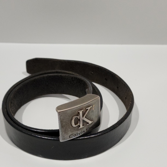 Vintage x Calvin Klein 410501 Genuine Leather Belt UNISEX - Picture 2 of 9